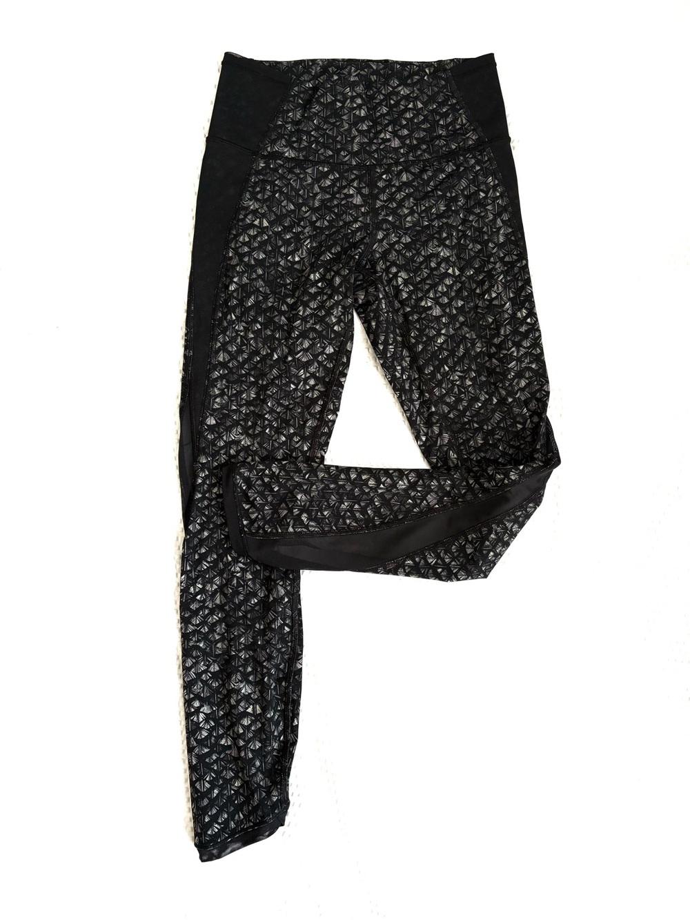 lululemon athletica Black Printed Capri Leggings